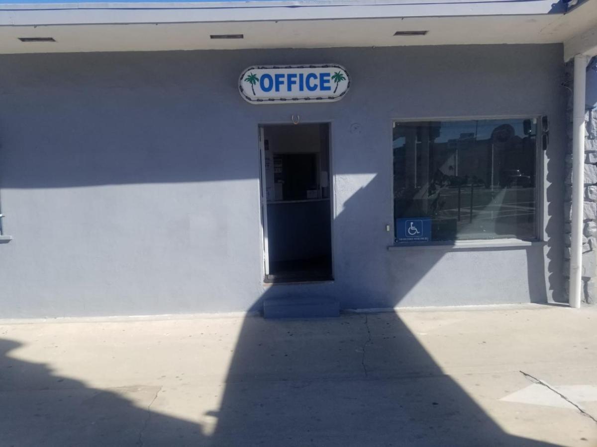 Palm Motel - Los Angeles — Photos 1